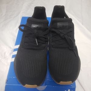 Mens Adidas shoe